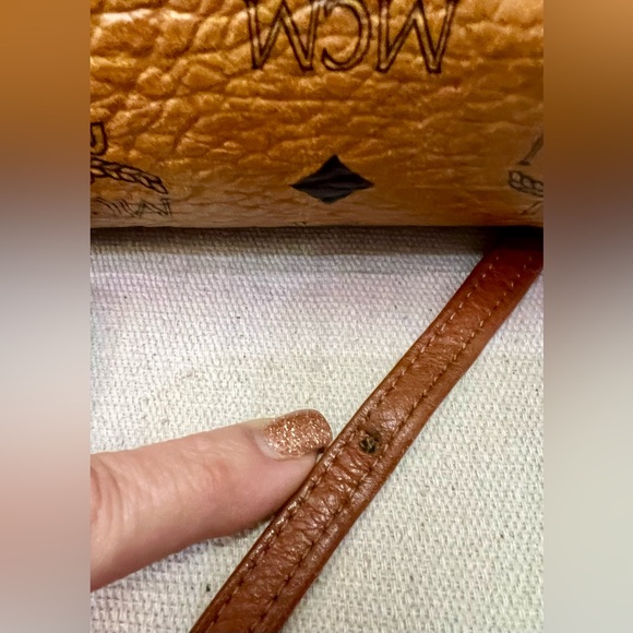 MCM - Visetos Barrel Bag - Cognac - Beautiful Inside & Out! Vintage! - Picture 8 of 10